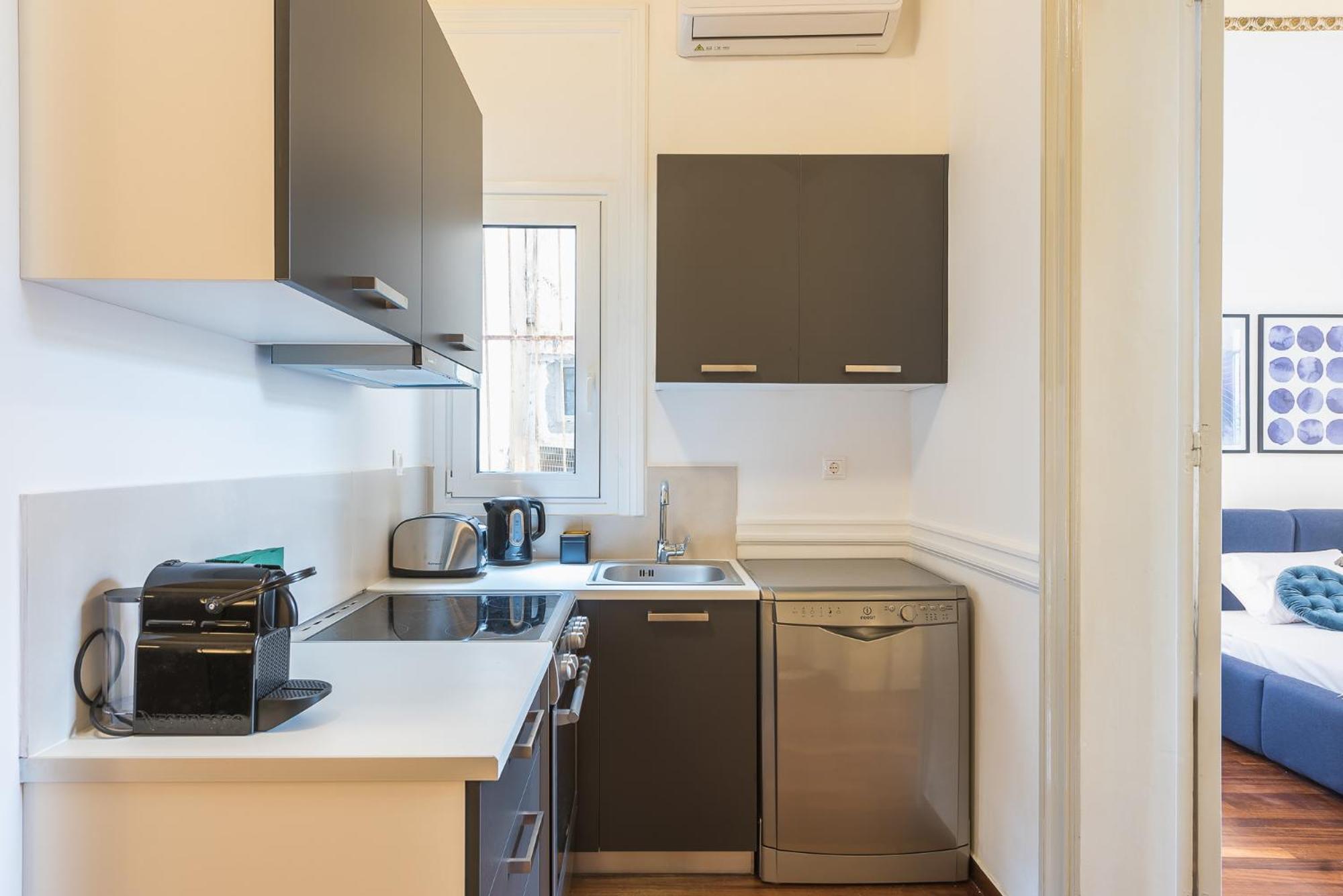 Apartment Mavrogenous - The Mansion *