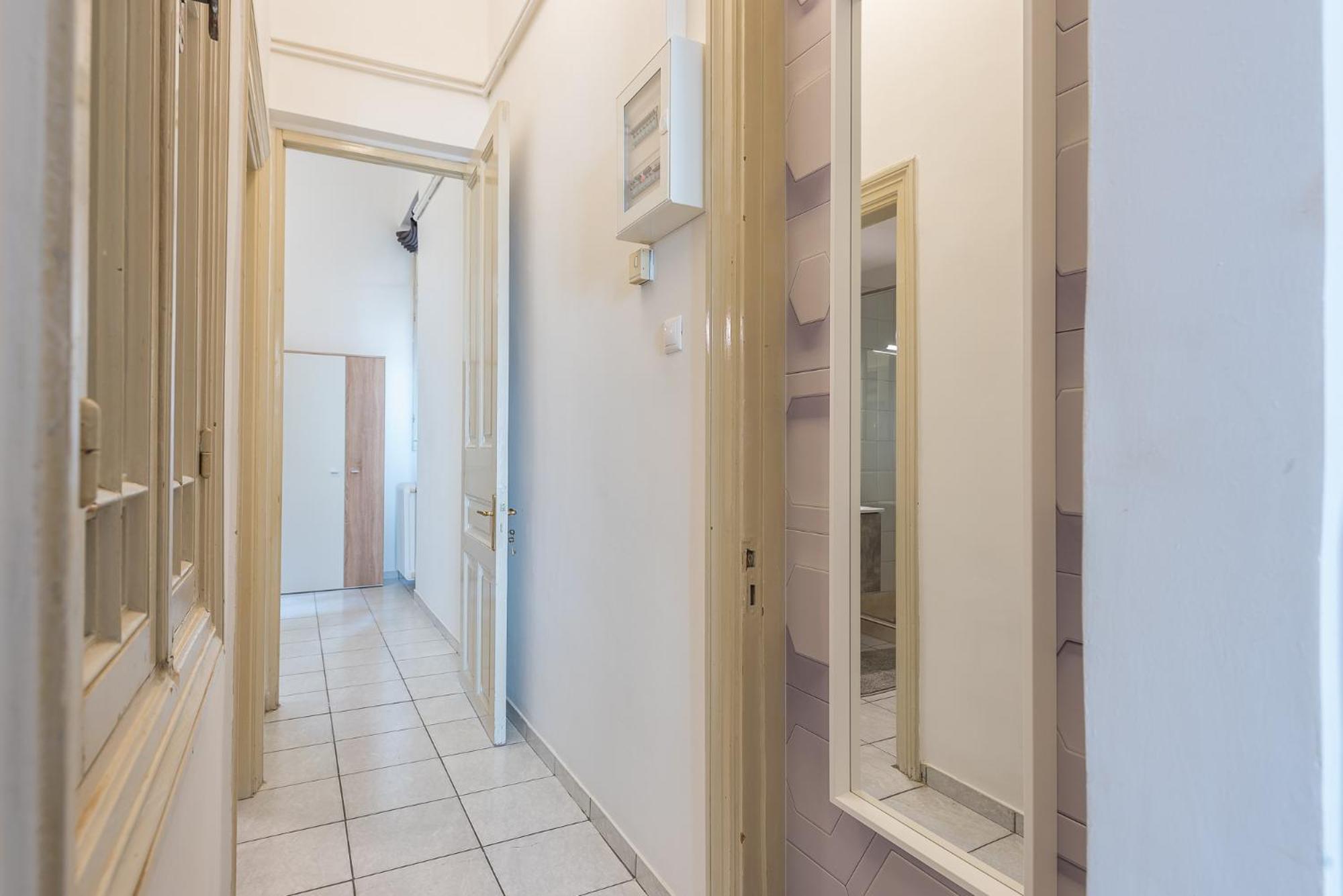Mavrogenous - The Mansion Apartment *
